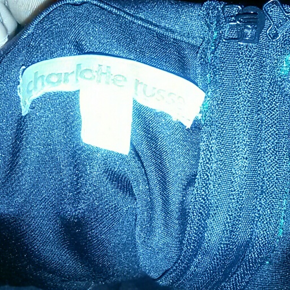 Green top - Picture 3 of 4