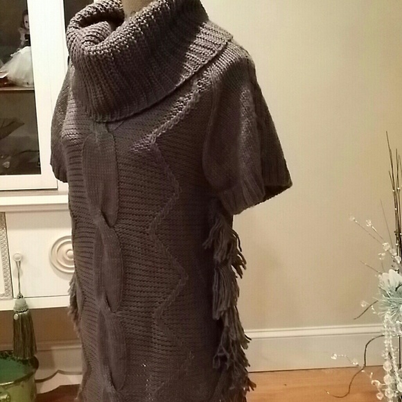 Vertigo Sweater New with tag - Picture 4 of 4