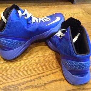 Nike hyper disruptors