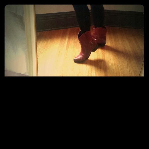 Hot!!!! Franco Sarto cherry red cowboy boots