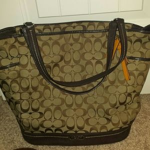 Coach pruse/tote