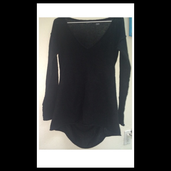 Black high low sweater NWOT