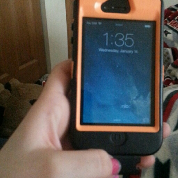 I phone 4 - Picture 2 of 3