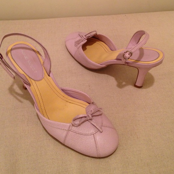 NINE WEST