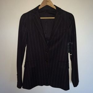 🎉Offer for @goodstogo🎉 New theory suit!