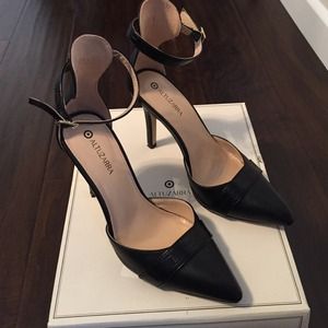 ALTUZARRA for Target black pumps
