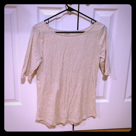 Cream colored 3/4 sleeve shirt!