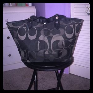 Large Authentic Coach Signature Purse