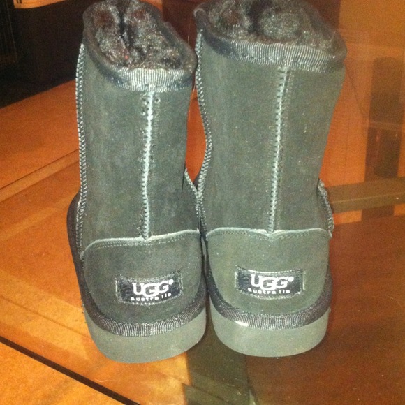 Brand new with box and tags pair of black uggs - Picture 2 of 3