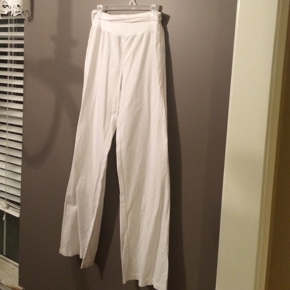 🌼cute white lined Palazzo pants🌼