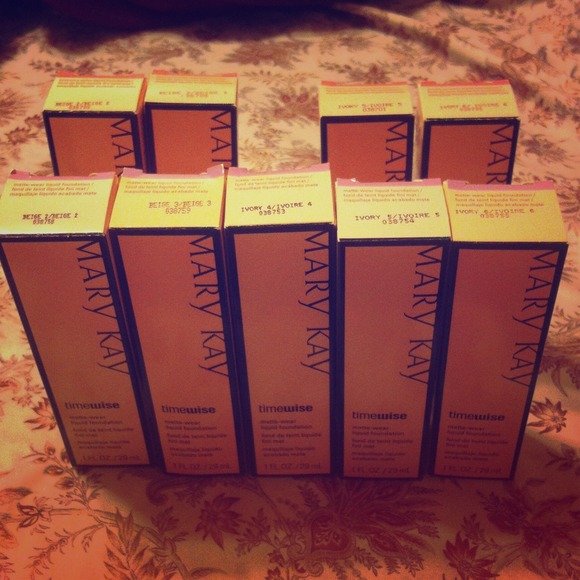 Mary Kay Timewise liquid foundation