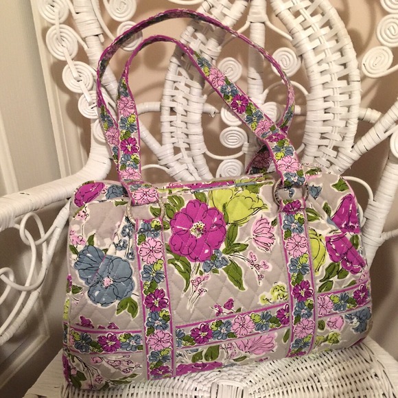 Vera Bradley Handbags - 🚫SOLD🚫 Vera Bradley Satchel. Price Firm