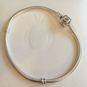 Authentic Pandora 925 ALE Sterling Silver bracelet