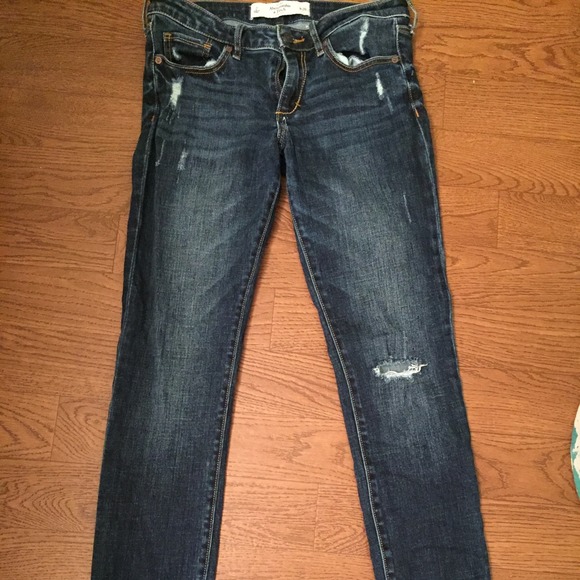 Distressed Abercrombie skinny jeans
