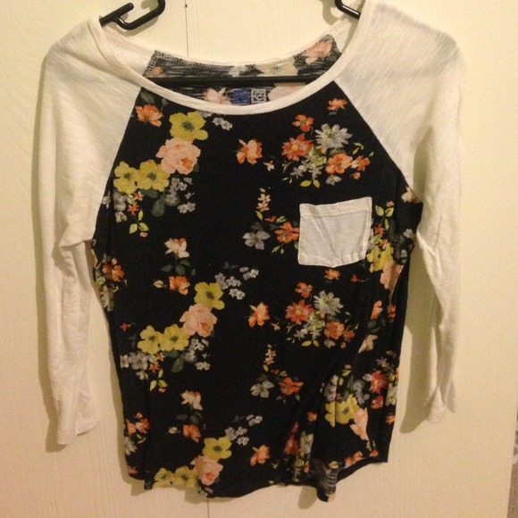 floral patterned baseball tee