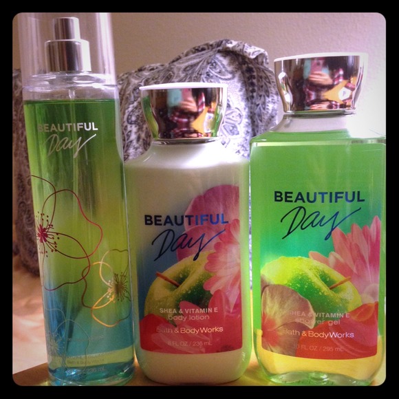 Perfume mist, Shea and VE lotion and shower gel!