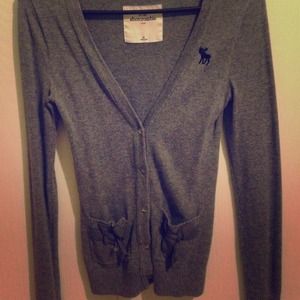 Gray abercrombie kids cartigan
