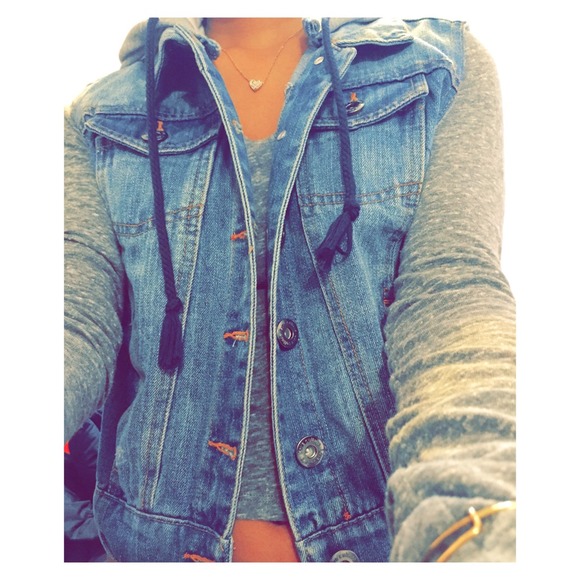 Love Culture Outerwear - denim jacket
