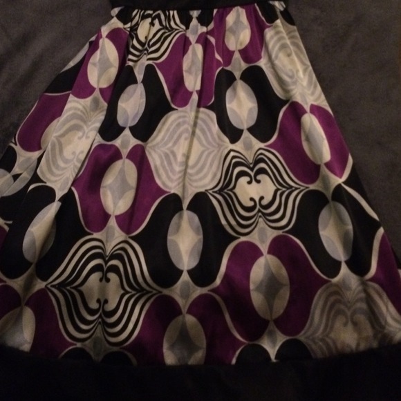 Pattern dress - Picture 2 of 2