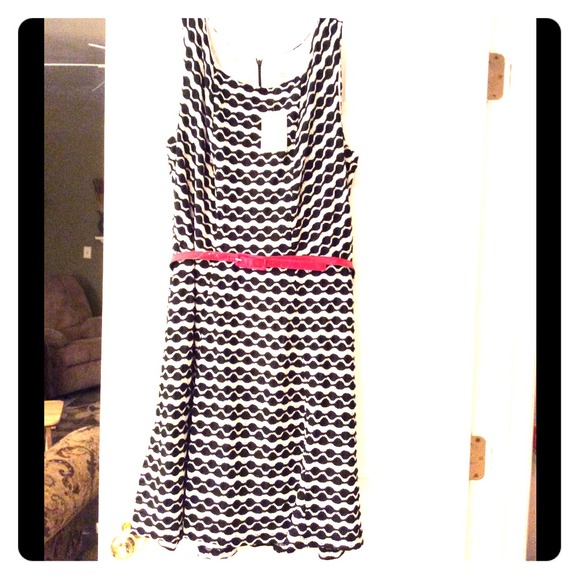 Black & white dress by Beige by Eci! NWT! Size 12!