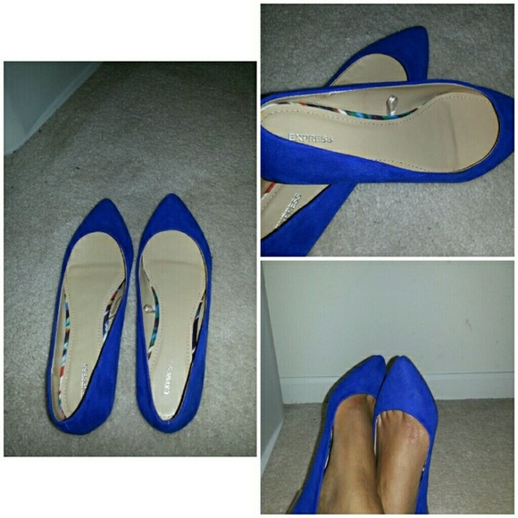 Blue ballet flats