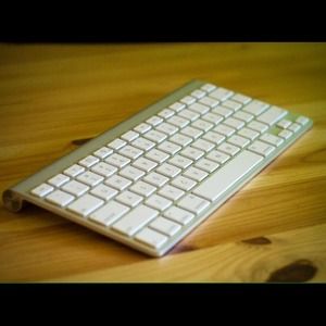 Apple Wireless Keyboard