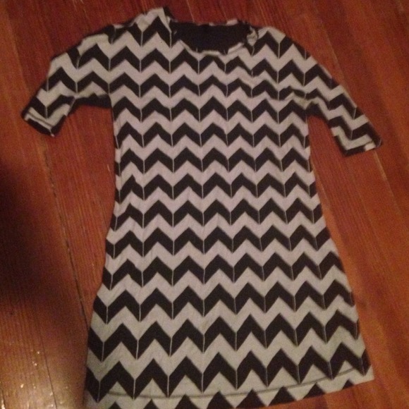 ⚡️SOLD⚡️Lululemon vitasea tee 4