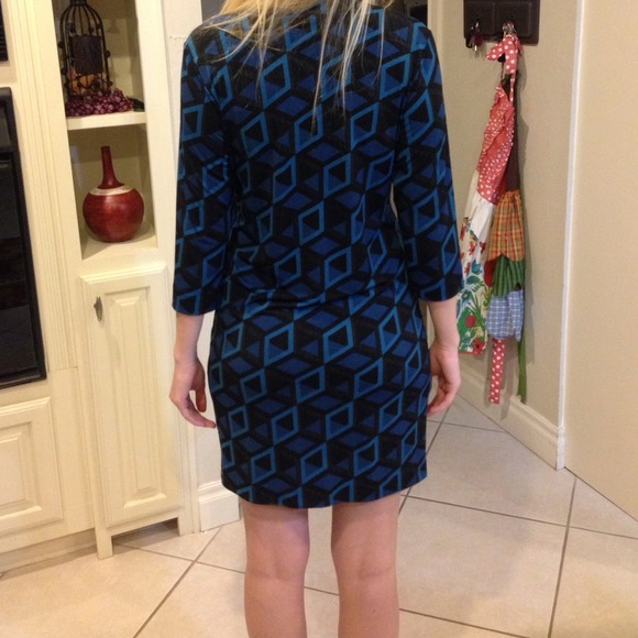 SOLD Banana republic geometric tunic dress - Picture 2 of 3