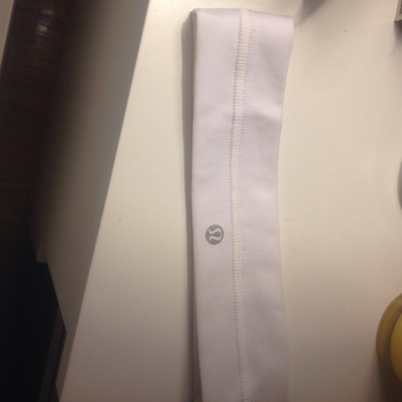 Lulu lemon head band