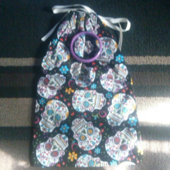 Skull tote bag & bracelet