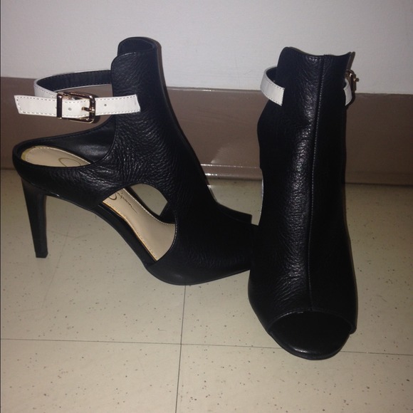 Jessica Simpson Shoes - Brand New!!! Jessica Simpson genuine leather shoes