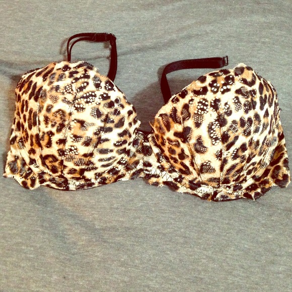 REDUCED: Cheetah lace push up bra, VS pink!