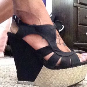 Dazzling black wedges