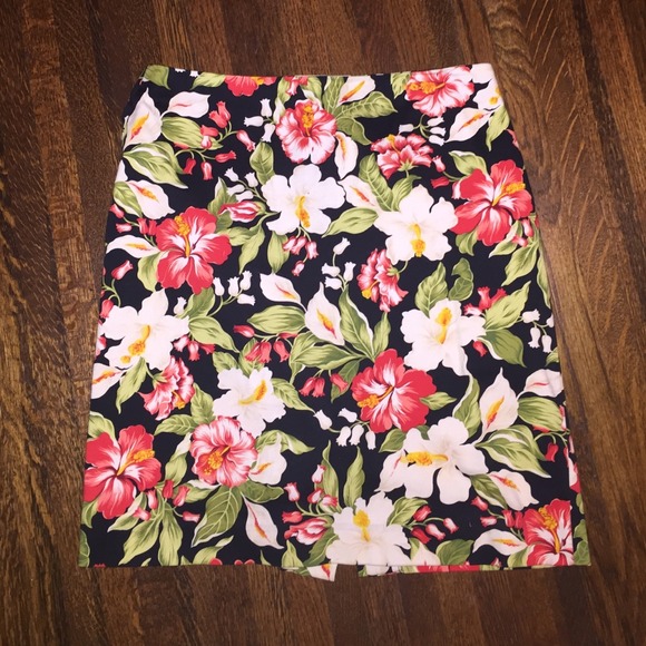 Floral pencil skirt