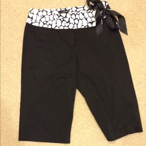 Sassy Black Crop / Capri Pant