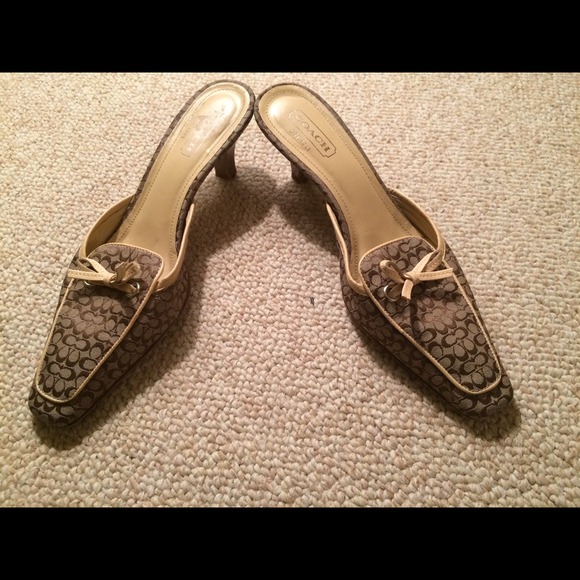 Coach Shoes - Picture 2 of 4