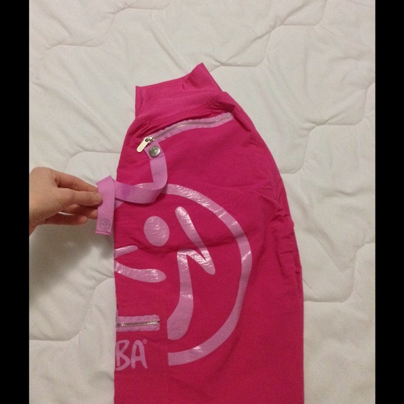 Donated 🔴 New Zumba pants or capris. Small/Medium - Picture 2 of 4