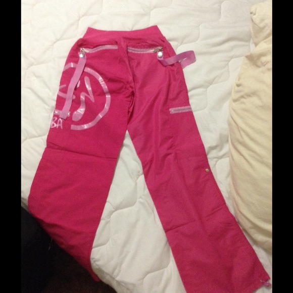 Donated 🔴 New Zumba pants or capris. Small/Medium - Picture 3 of 4