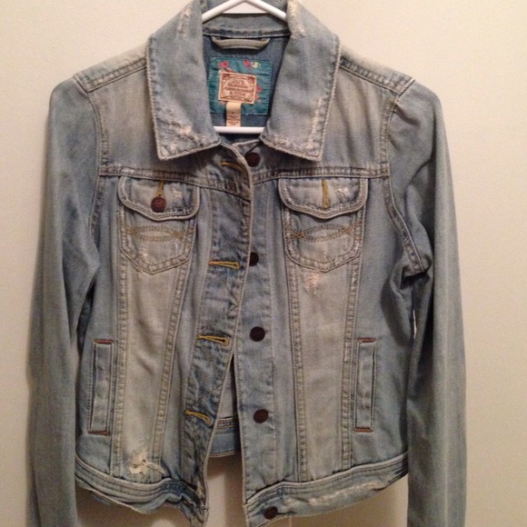 Abercrombie & Fitch denim jacket