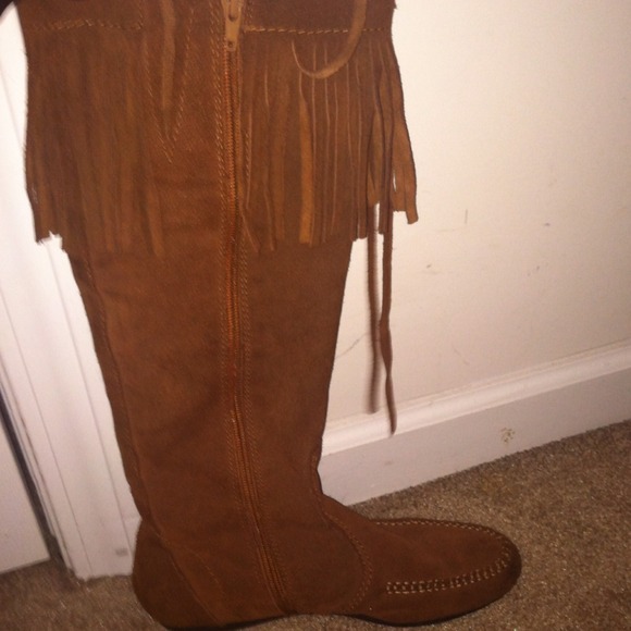 *ON HOLD* Knee high moccasin boots