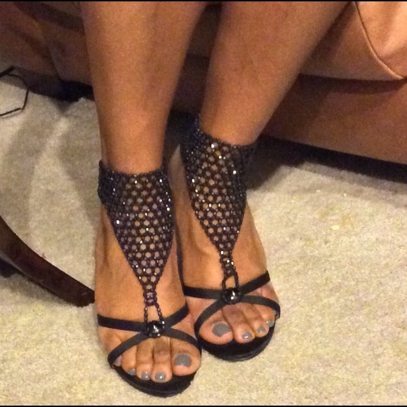 Gorgeous black heels - Picture 2 of 2
