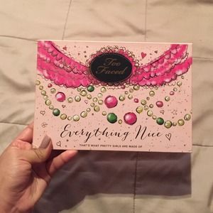 LIMITED EDITION TOO FACED PALETTE!