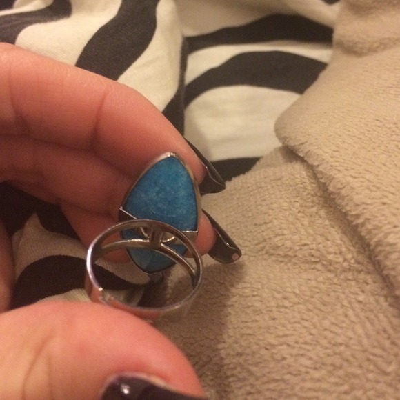 Turquoise stone ring - Picture 3 of 3