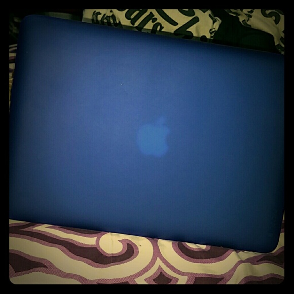 Macbook 13" hardshell case brand new....