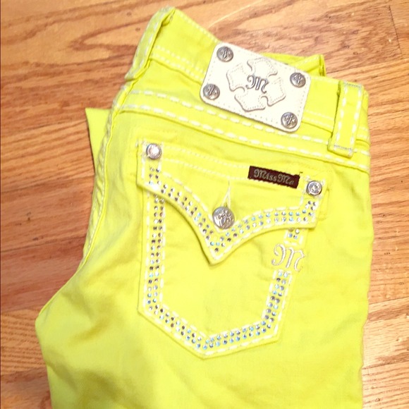 🍋You will definitely get noticed in these!🍋