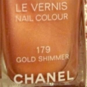 Gold shimmer Chanel polish