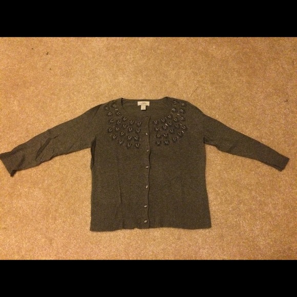 Beautiful wool cardigan with sequin details!