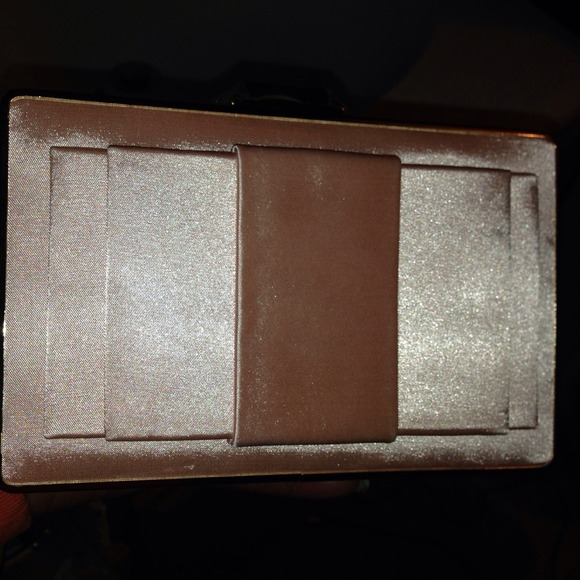 Clutch - Picture 1 of 3