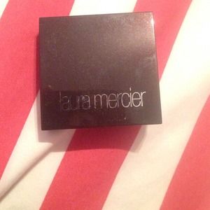 Laura Mercier Tightline Cake Eye Liner in Black