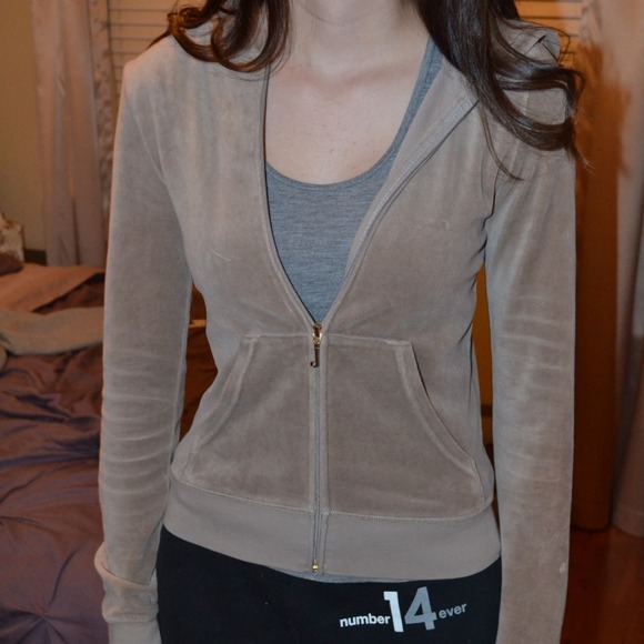 Sold - Picture 2 of 4